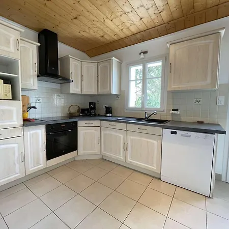 Maison Independante Avec Terrasse, Proche Et Terrain De 1100 M², - Fr-1-224b-108 Noirmoutier-en-l'Ile