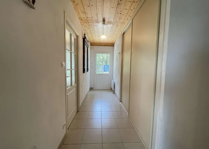 Casa vacanze Maison Independante Avec Terrasse, Proche Et Terrain De 1100 M², - Fr-1-224b-108